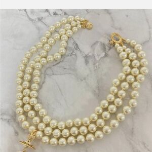 Vivienne Westwood Cream Pearl Necklace